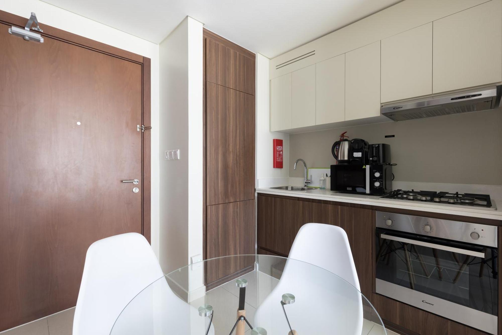 Prime Location Business Baystylish,cozy 1-bd Apartment Dubai