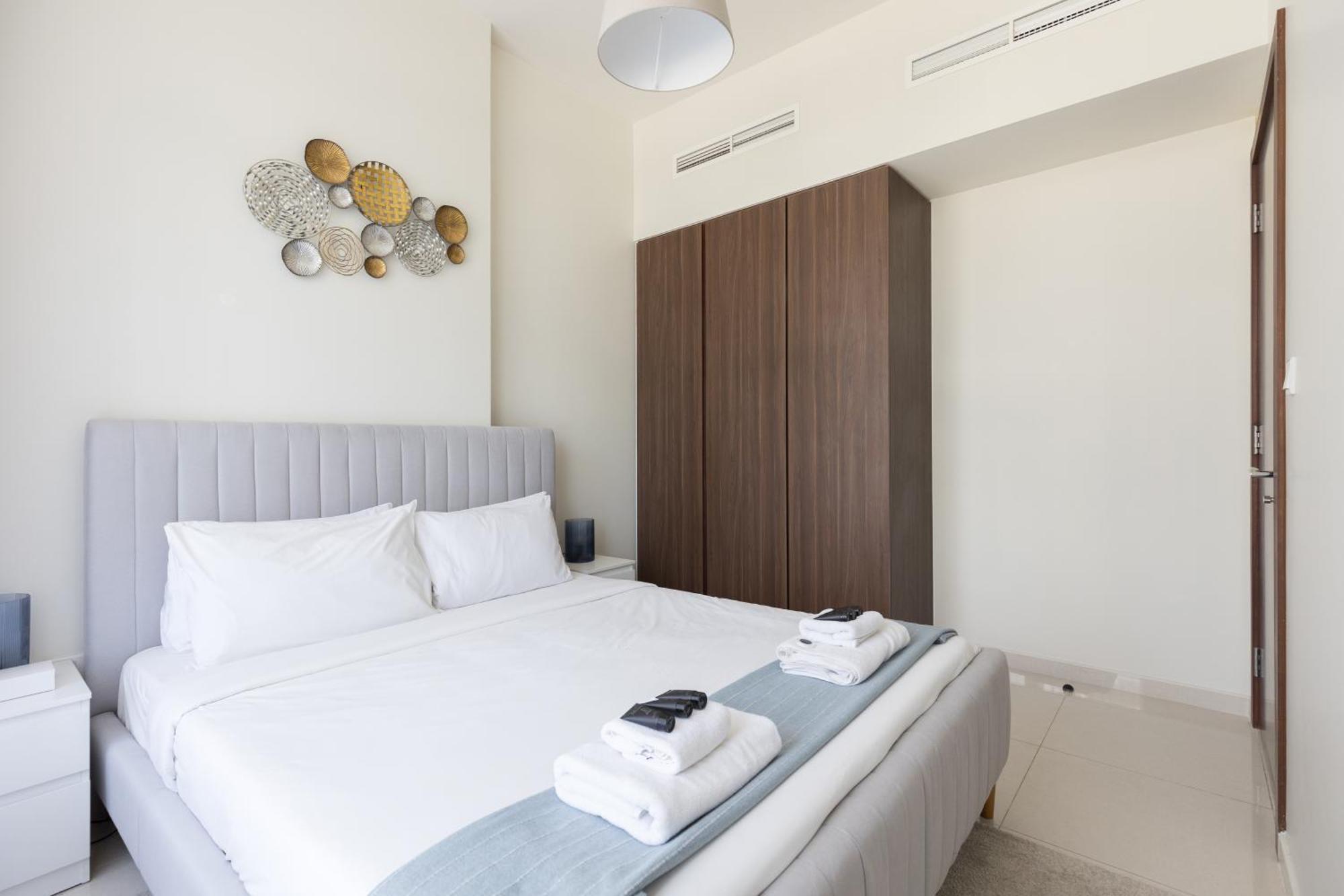 Apartment Prime Location Business Baystylish,cozy 1-bd Dubai