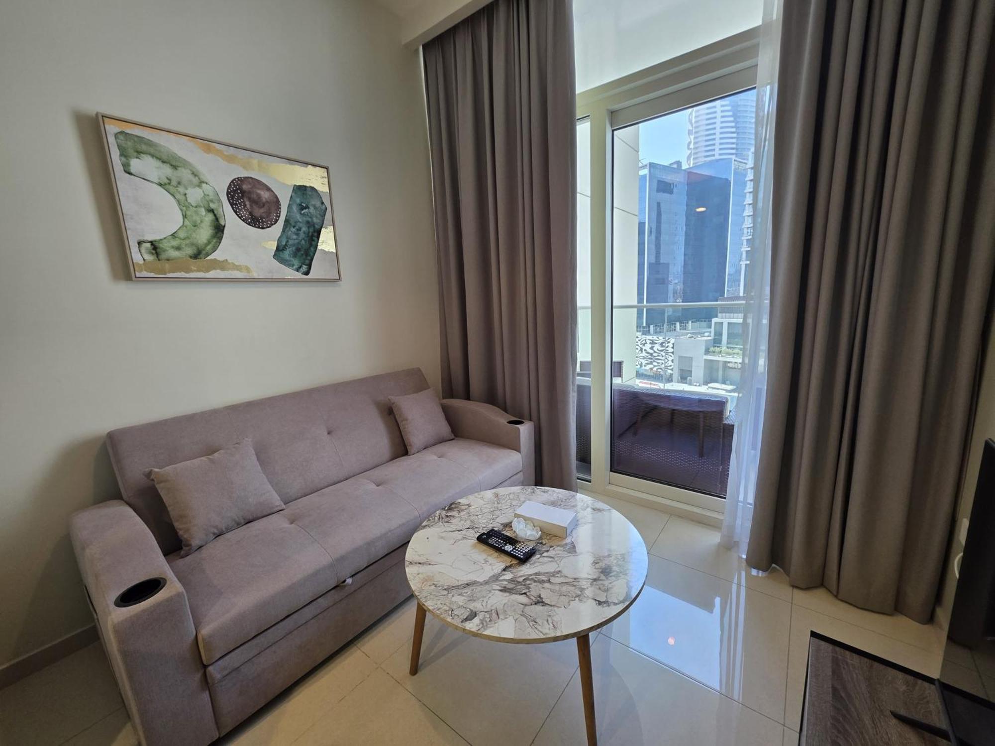 Prime Location Business Baystylish,cozy 1-bd *